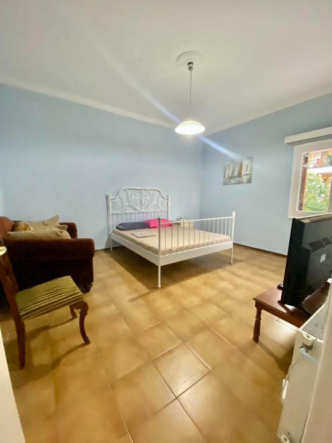 Tiffany'S 5' Min From Airport Apartment Spata  Ngoại thất bức ảnh